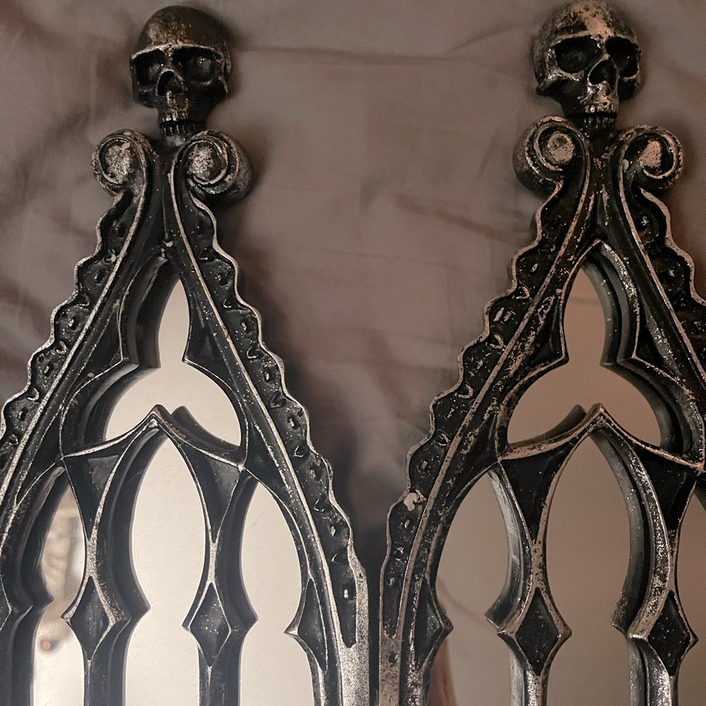 ☠️🖤Gothic Skull Foldable Mirror 🖤☠️